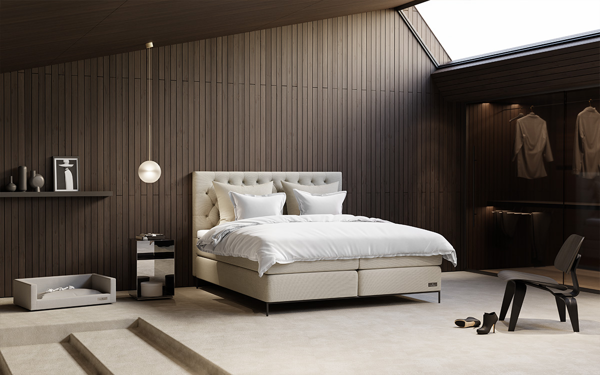 Trivsamt sovrum med beige säng & vita sängkläder